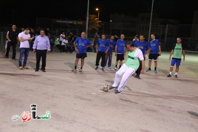 فيديو : رئيس البلدية عادل بدير ينقذ فريق البلدية من خسارة امام قدامى الجزيرة ويحسم المباراة بضربات الجزاء